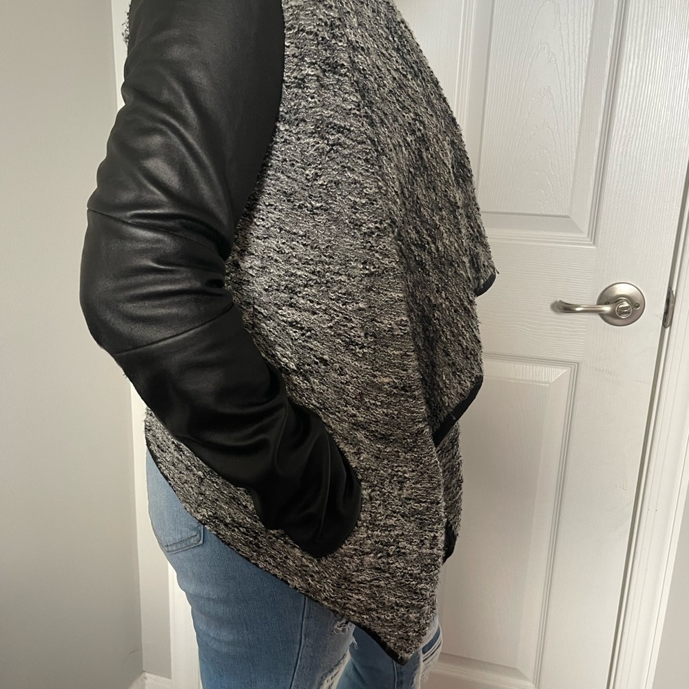 Jacket - Picture 2 of 4